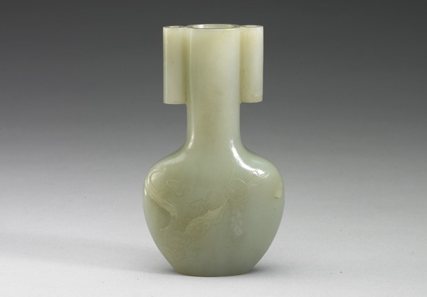Jade vase with tubular handles and carved plum-blossom decoration, Qing dynasty (1644-1911)-China Archive